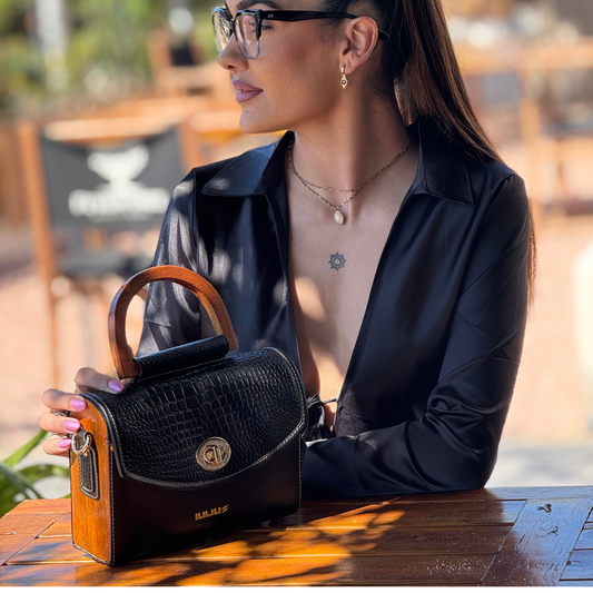 IULIUS Luxus-Echtleder-Tasche mit Krokodilleder-Prägung & Holzgriffen – Schwarz